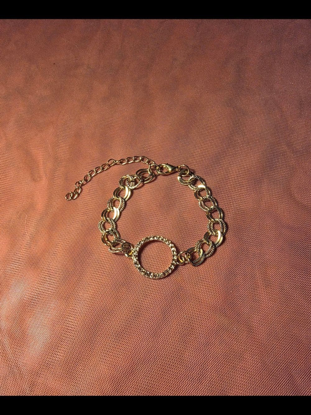 Vintage Gold Tone Textured Curb Chain Rhinestone Circle Link Bracelet Adjustabl